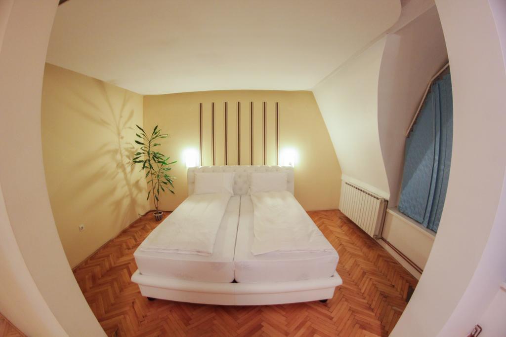 Hotel Fontana ゼニツァ 部屋 写真